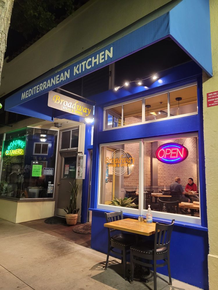 Broadway%20Kebab%20and%20Gyros